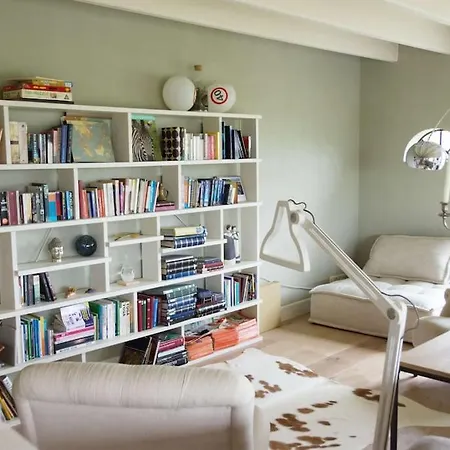 Farmvilla With Hottub And Outdoor Kitchen Villa