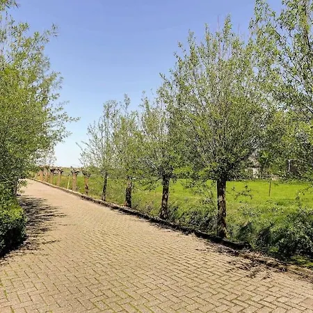 Farmvilla With Hottub And Outdoor Kitchen Beets